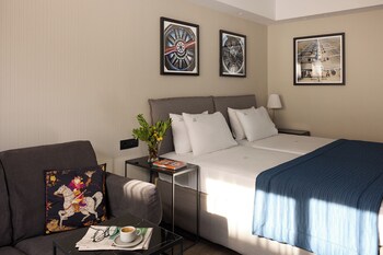 Superior Triple Room, City View