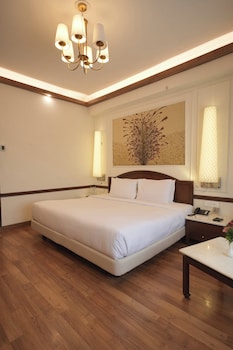 Superior Room, 1 King Bed