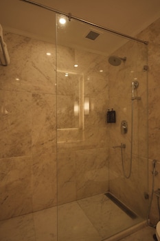 Superior Room, 1 King Bed