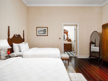 Heritage Suite Twin Bed