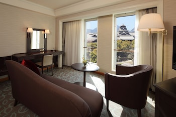 Deluxe Twin Room with Castle View Non Smoking