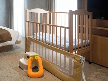 Superior Corner Twin Room with Castle View Non Smoking