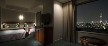 [Non-Smoking] Deluxe Family Twin Room (with 1 Extra bed + 1 Sofa bed)