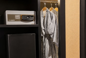 Premier Twin Room