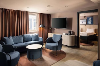 Suite (Master)