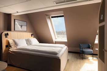 Superior Room, 1 Queen Bed