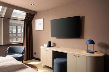 Superior Room, 1 King Bed