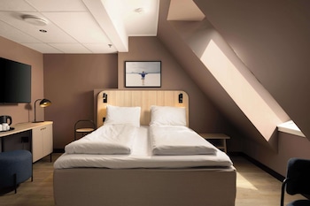 Superior Room, 1 Queen Bed