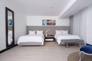 Studio Suite, 2 Double Beds, Non Smoking