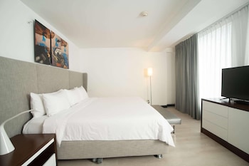 Premium Room, 1 King Bed, Non Smoking