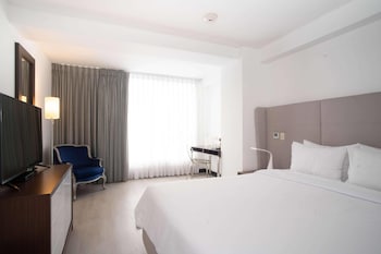 Premium Room, 1 Queen Bed, Non Smoking