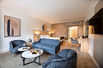Double Room (Piazza Facing )