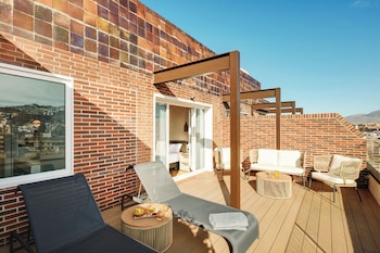 Room, Terrace (Previum)