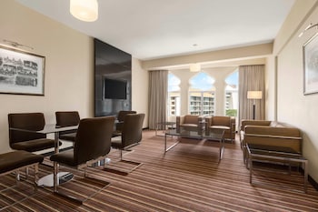 Executive Suite, 1 King Bed, Non Smoking