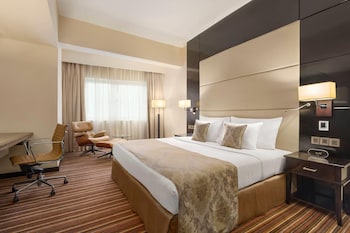 Suite, 1 King Bed, Non Smoking