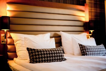 Double Room (Compact)