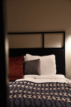 Standard Twin Room, Non Smoking, No Windows