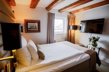 Single Room (Compact)