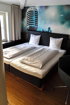 Twin Room, Non Smoking (Compact)