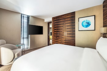 Junior Suite, 1 King Bed