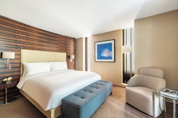 Junior Suite, 1 King Bed