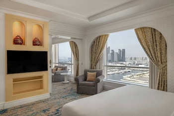 Club Suite with Partial Sea View - Lounge Privileges, Afternoon Tea and Private Beach Access