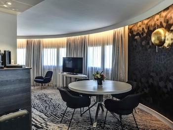 Suite, 1 King Bed with Sofa bed (Paris View)