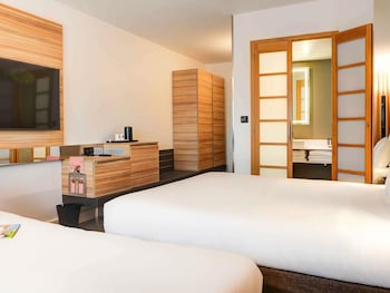 Superior Room, 1 Queen Bed with Sofa bed