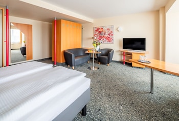 Studio Deluxe Triple Room