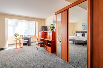Deluxe Double Room, Mobility Accessible