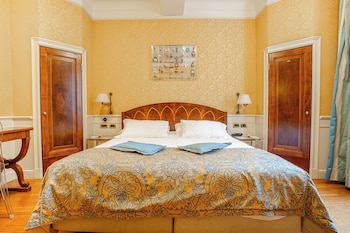 Junior Triple Room, 1 Double Bed with Sofa bed