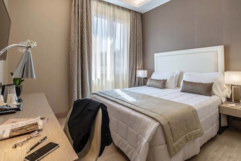 Deluxe Double Room Single Use