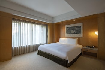 Grand, Suite, 1 King Bed