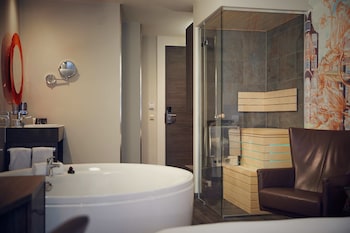 Wellness Room, 1 King Bed