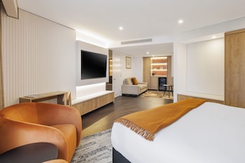 Suite, 1 King Bed