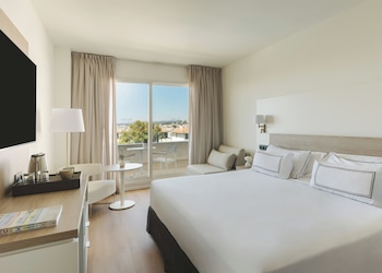 Melia Room, Double Room, Pool View