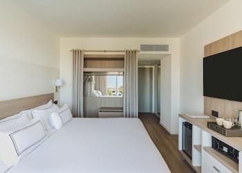 Melia Room, Double Room, Pool View