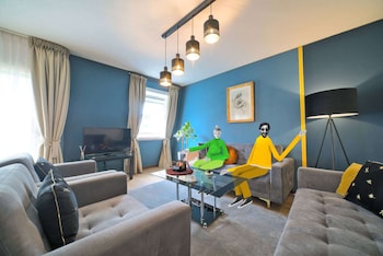 Suite, 1 Queen Bed
