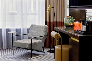 Superior Room, 1 King Bed