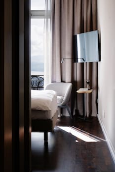 Superior Single Room