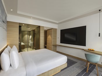 Superior Room, 1 King Bed, Ocean View