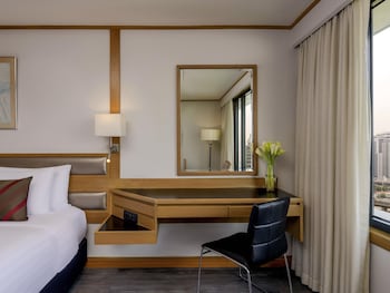 Superior Room, 1 King Bed