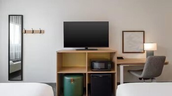 Room, 2 Queen Beds