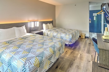 Standard Room, 2 Queen Beds, Accessible, Non Smoking