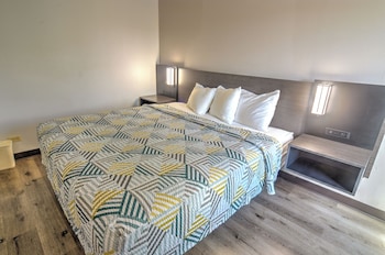 Standard Room, 1 Queen Bed, Non Smoking
