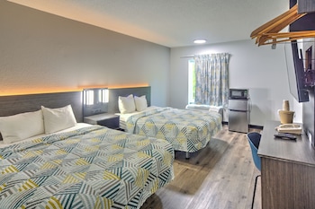 Standard Room, 2 Queen Beds, Non Smoking