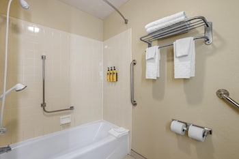 Standard Room, 1 Queen Bed, Accessible, Bathtub