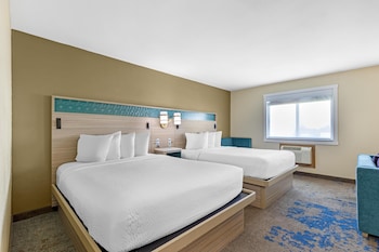 Standard Room, 2 Queen Beds, Non Smoking, Refrigerator & Microwave (Larger Room;with Sofabed)