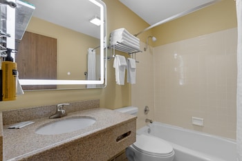 Standard Room, 2 Queen Beds, Non Smoking, Refrigerator & Microwave (Larger Room;with Sofabed)