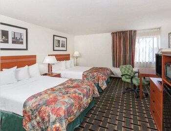 Standard Double Room, 2 Double Beds, Non Smoking